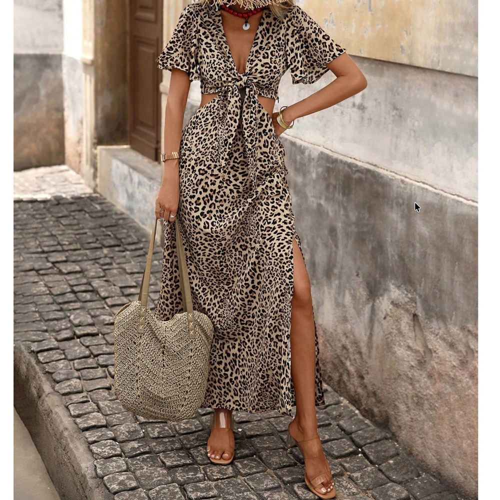 Boho Leopard Print V neck Butterfly Sleeve Split Hem Maxi Dress - Picture 2 of 5